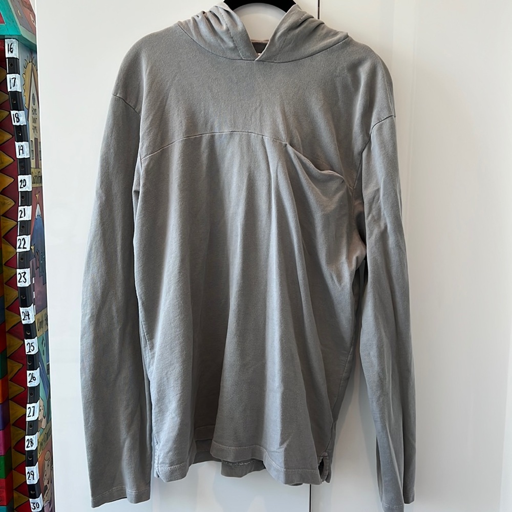 Outerknown breakwater hooded tee, Gray Medium.